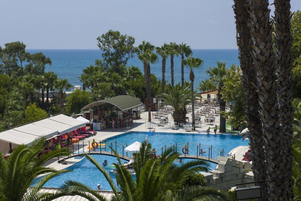 Thalia Beach Resort Hotel Ilica  Bagian luar foto